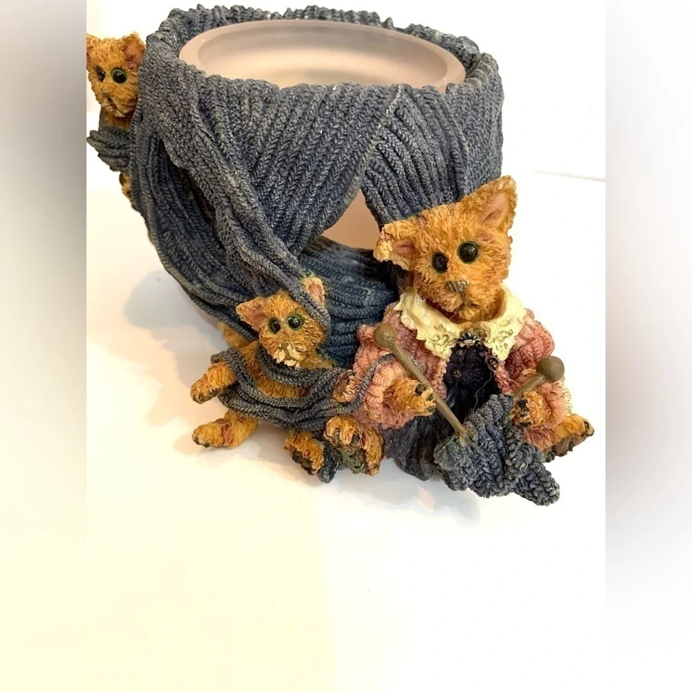 Boyds Bears And Friends Candle Holder , 1998 Darby and Jasper Knittin Kittens